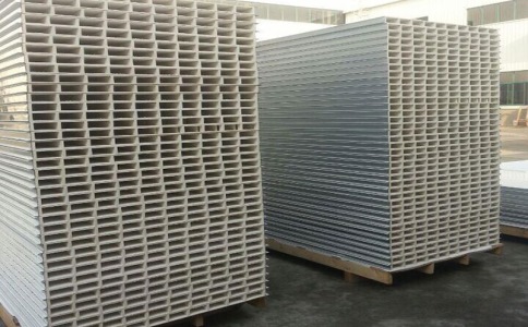 玻鎂凈化板在室內(nèi)空氣質(zhì)量方面有何作用？（玻鎂凈化板對(duì)室內(nèi)空氣質(zhì)量的改善效果分析）